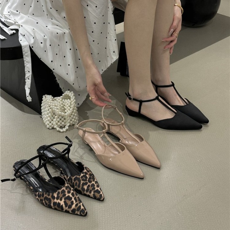 Womens Pointed Toe T-Strap Kit - Women Shoes Sandals avis et prix