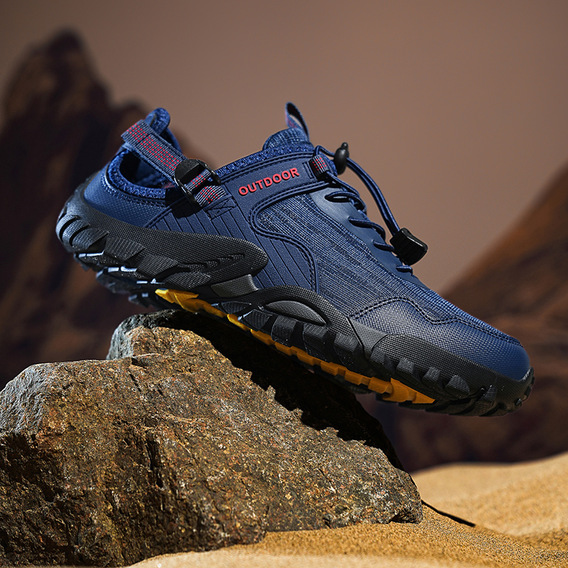Classic Black Red Women Hiking - Women Shoes Big W avis et prix
